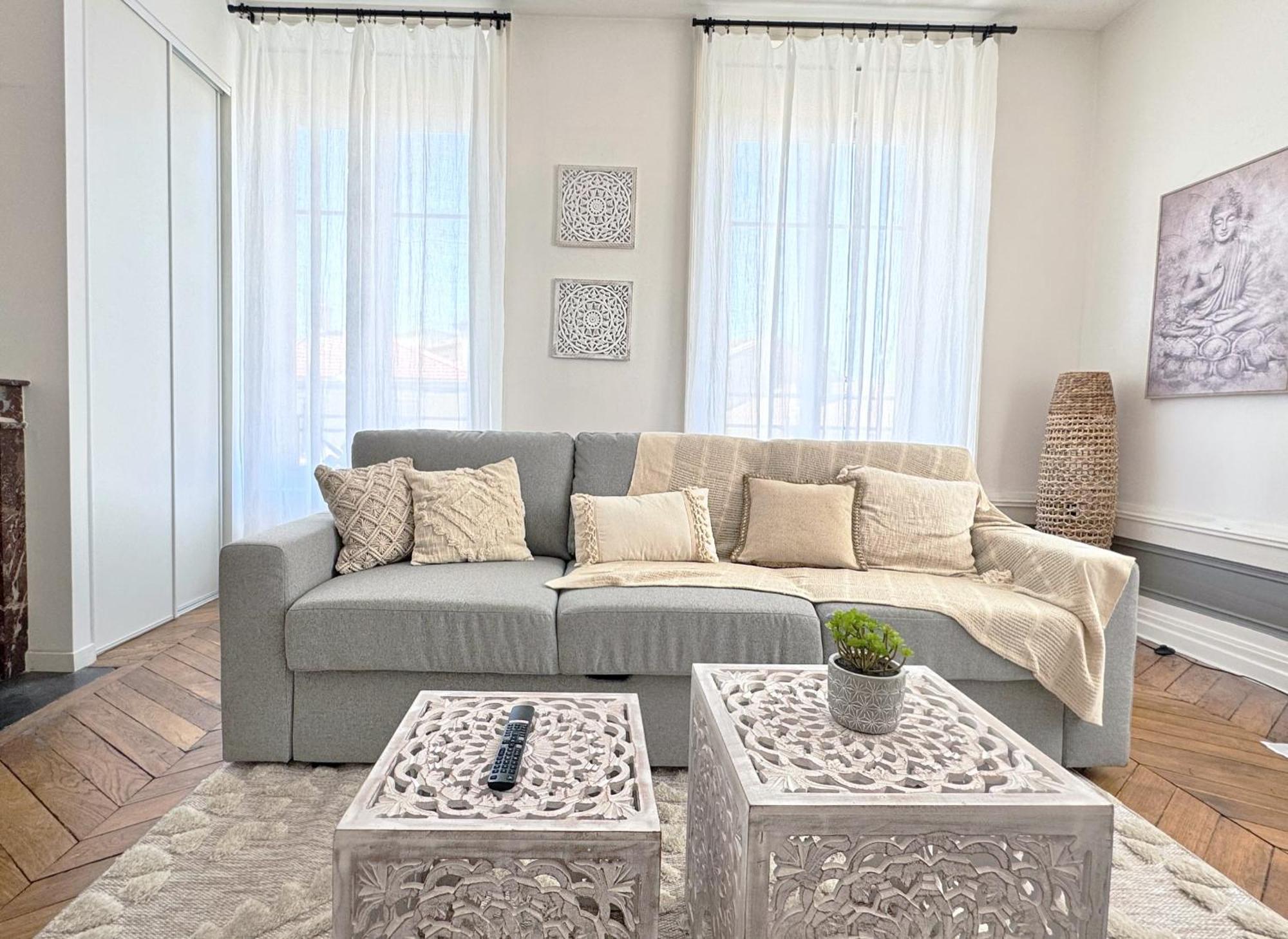 Suite Cinnabar Oullins Exterior foto